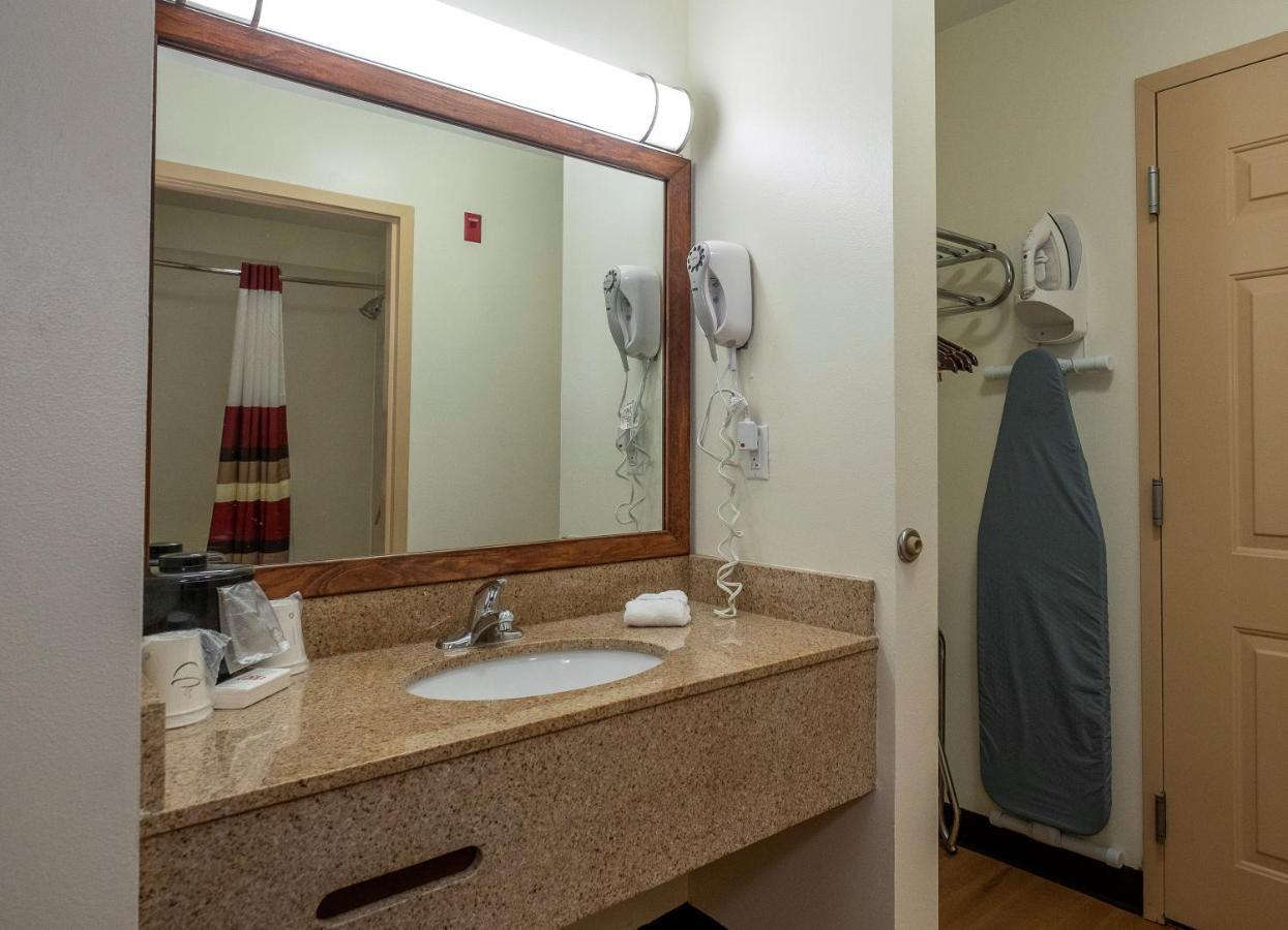Red Roof Inn ホーマ エクステリア 写真