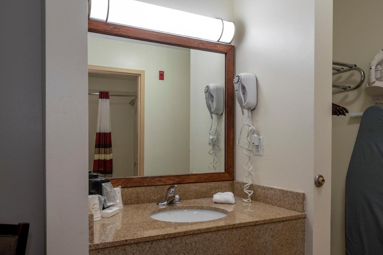 Red Roof Inn ホーマ エクステリア 写真